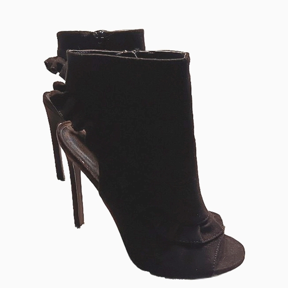 Ankle Wrap Whimsygoth Black Stelletto Bootie Chic W 8 Faux Suede Peep Toe Ruffle - Picture 3 of 7